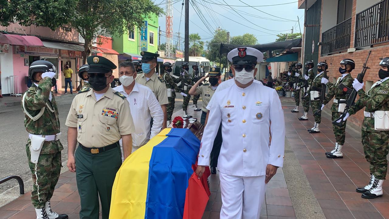JOSÉ LIZARDO IRIARTE DESPEDIDO CON HONORES