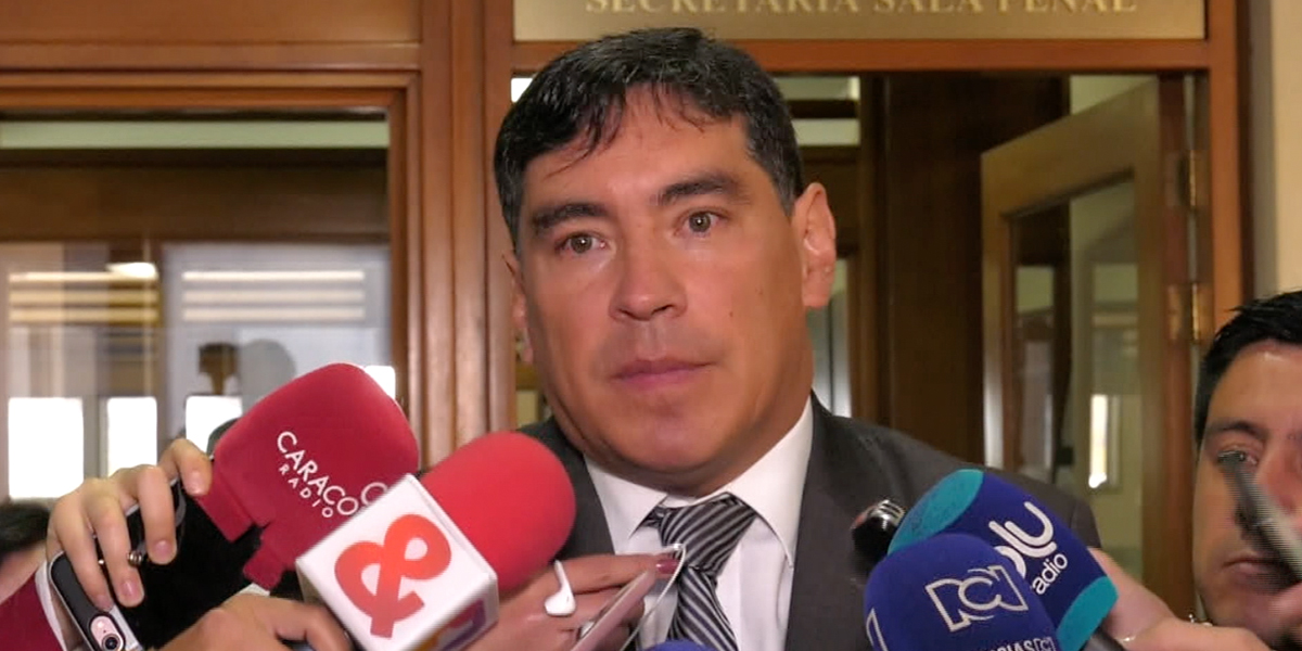Renunció Álvaro Hernán Prada a curul en la Cámara de Representantes.