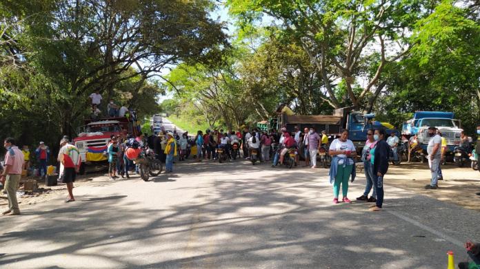Por bloqueos 122.650 estudiantes beneficiaros del PAE no recibirán a tiempo la canasta escolar.