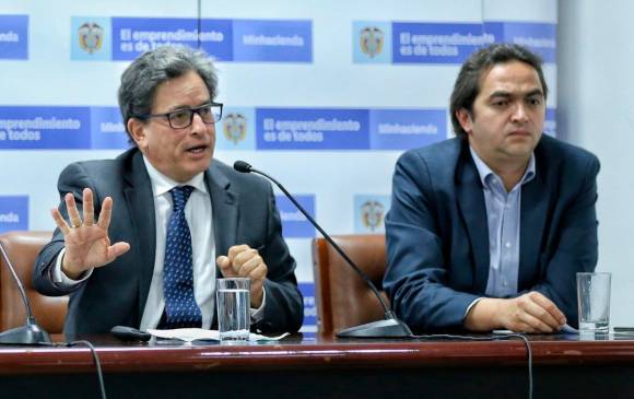 Renuncia el equipo económico del gobierno colombiano
